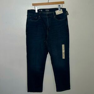 NWT a.n.a Womens High Rise Straight Leg Jean. Size: 16
